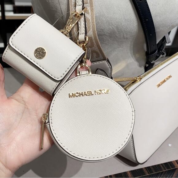 Michael Kors Jet Set Logo 3 in 1 Crossbody Bag - Picture 2 of 7